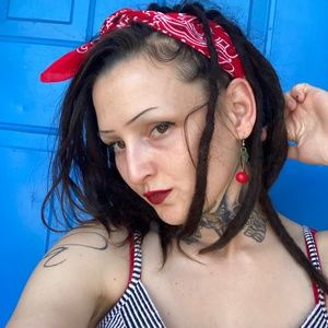 Meet your Posher, Devin